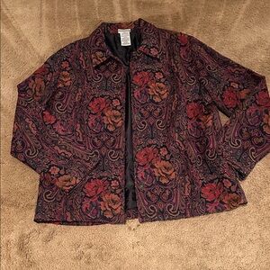 White Stag Black and Red Floral Jacket
With side pockets
